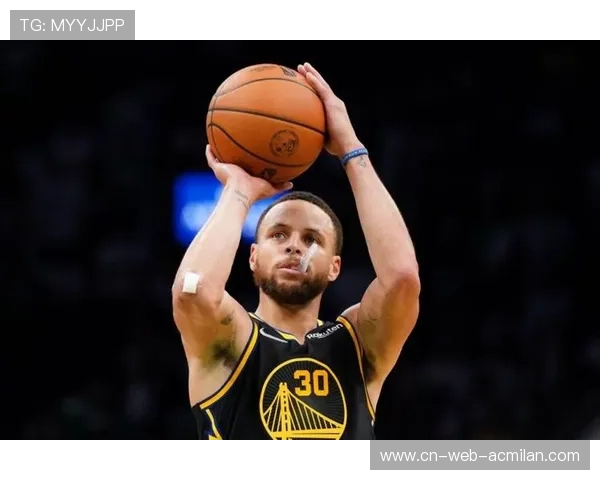 库里三分雨,刷新史上单场三分纪录!,库里单场三分球纪录 库里三分雨,刷新史上单场三分纪录!,库里单场三分球纪录