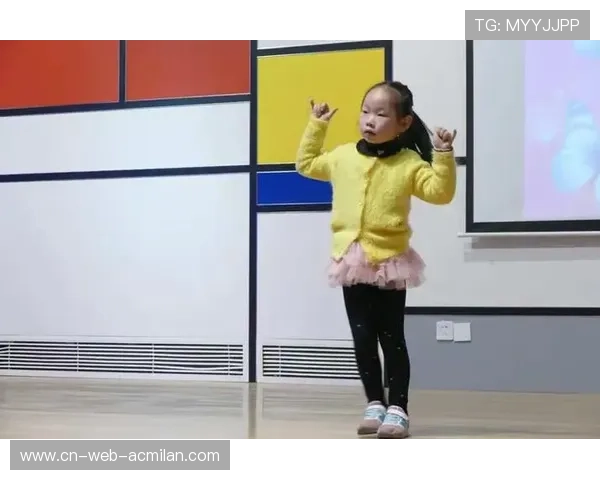 网球姑娘泪洒现场：感恩父母的成长之路